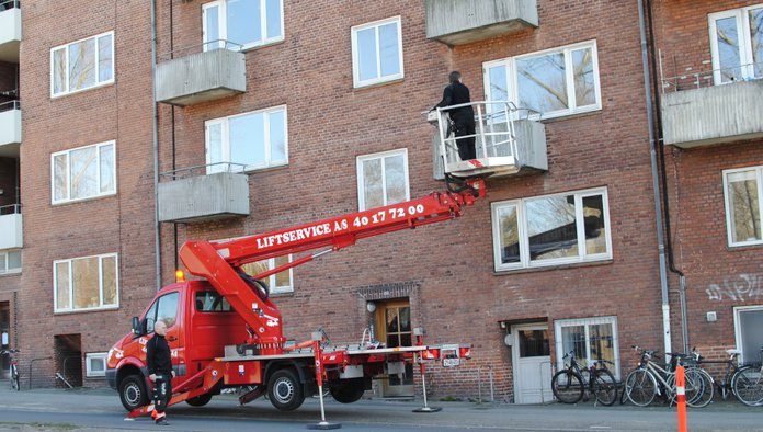 Lastbillift 24 m billede 1