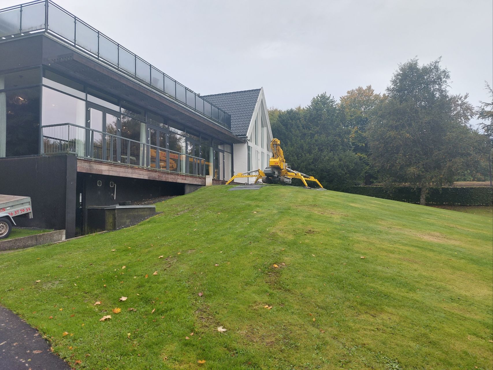 Maleropgave i kuperet terræn løst med 25 meter bæltelift - billede 3