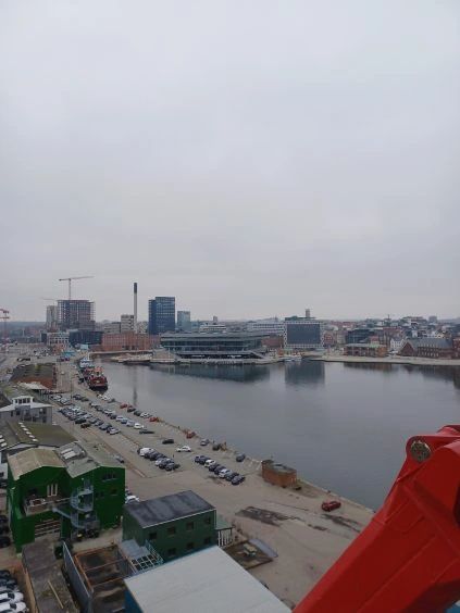 Liftservice i aktion på Aarhus Havn efter stormskader - billede 6