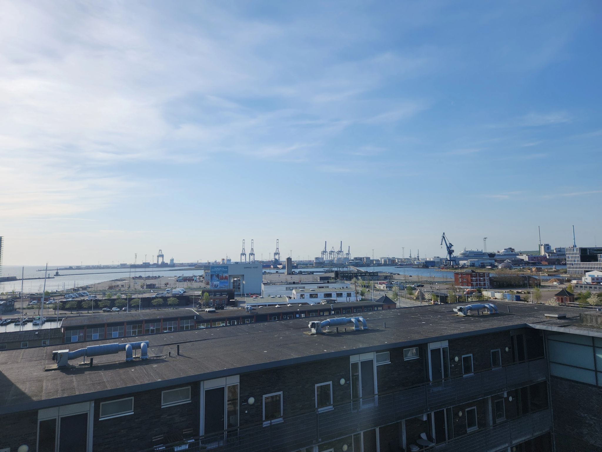 Arbejde med udsigt: Liftservice højt over Aarhus' tage - billede 4