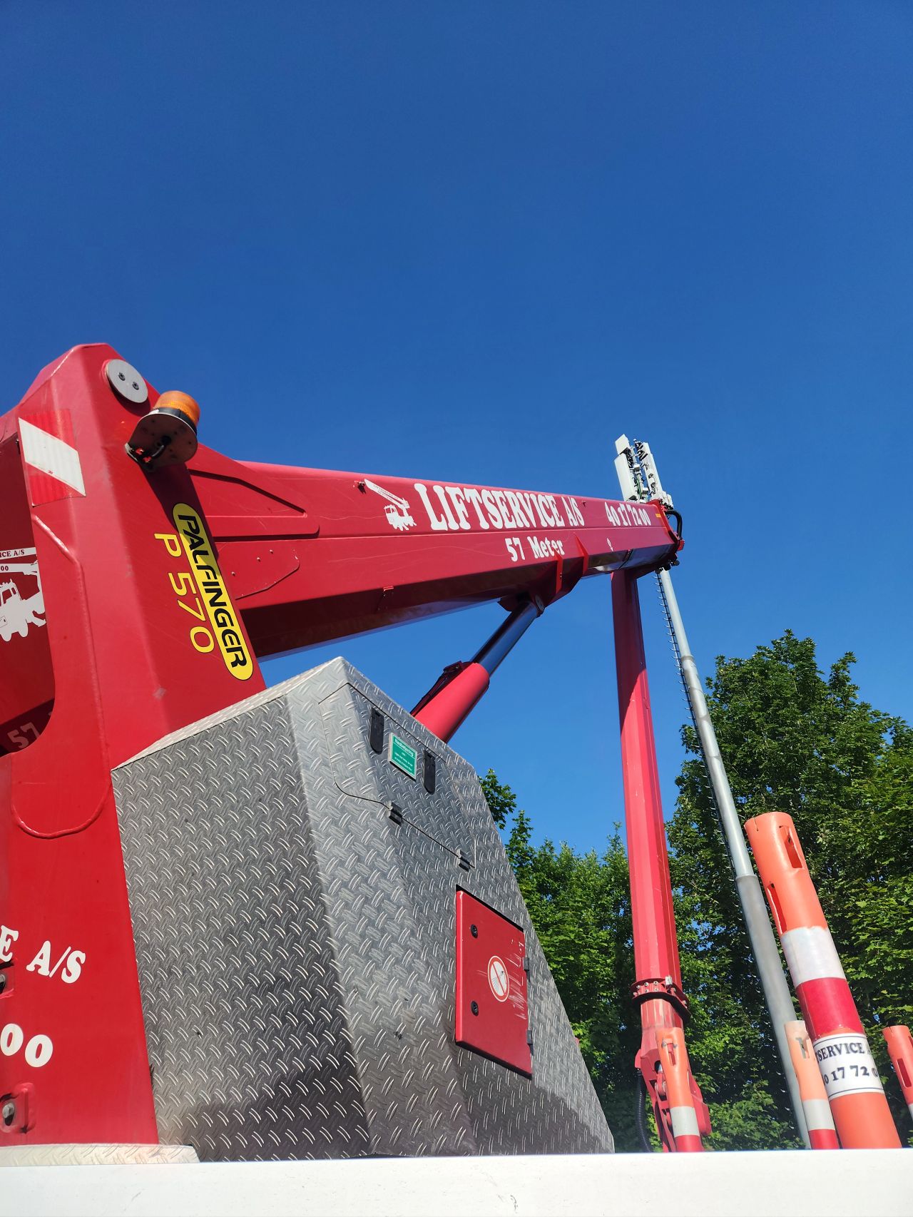 En solskinsdag med kundebesøg - billede 3